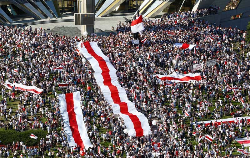 2020-08-16T142338Z_1_LYNXNPEG7F0BX_RTROPTP_4_BELARUS-ELECTION-PROTESTS.JPG