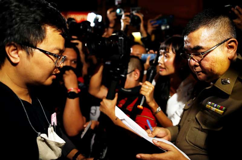 2020-08-16T165938Z_2_LYNXNPEG7F0FA_RTROPTP_4_THAILAND-PROTESTS.JPG
