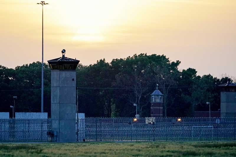 2020-08-26T200107Z_1_LYNXMPEG7P1MX_RTROPTP_4_USA-EXECUTIONS.JPG