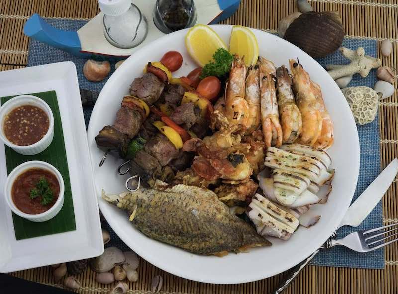 BBQ.jpg.c00a73a202d10b9fa3c34dd4801e7c5a.jpg