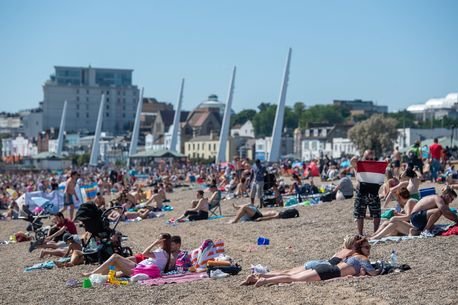 clacton.jpg.c8b31fe469703a724a5c6be60220cdc6.jpg