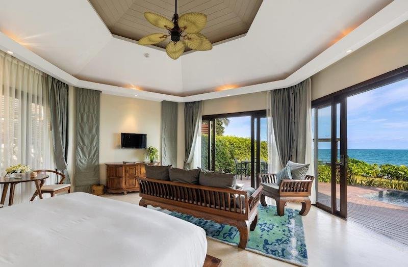 outrigger_koh_samui_beachfront_plunge_pool_suite1.jpg.457b0f138889ba5ce6b875145782fc99.jpg