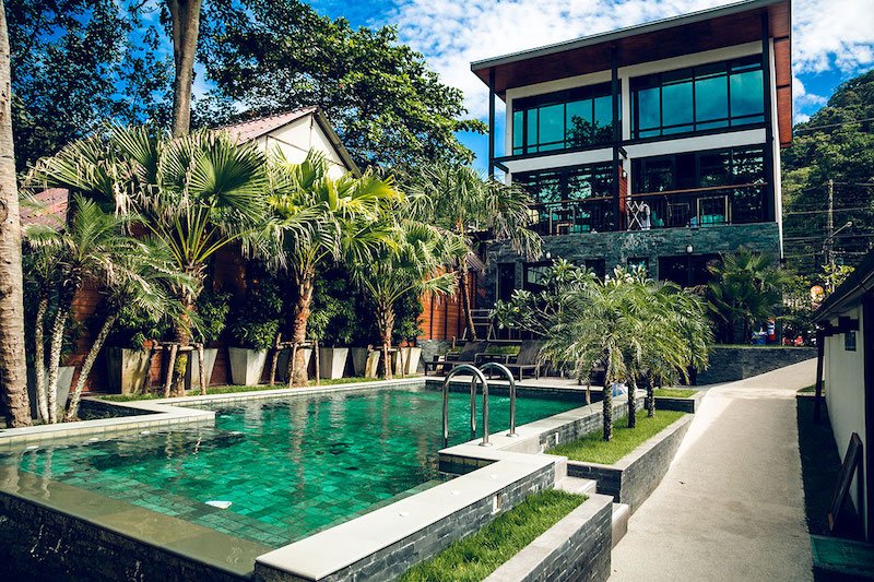 15-palms-koh-chang-pool-view-03.jpg