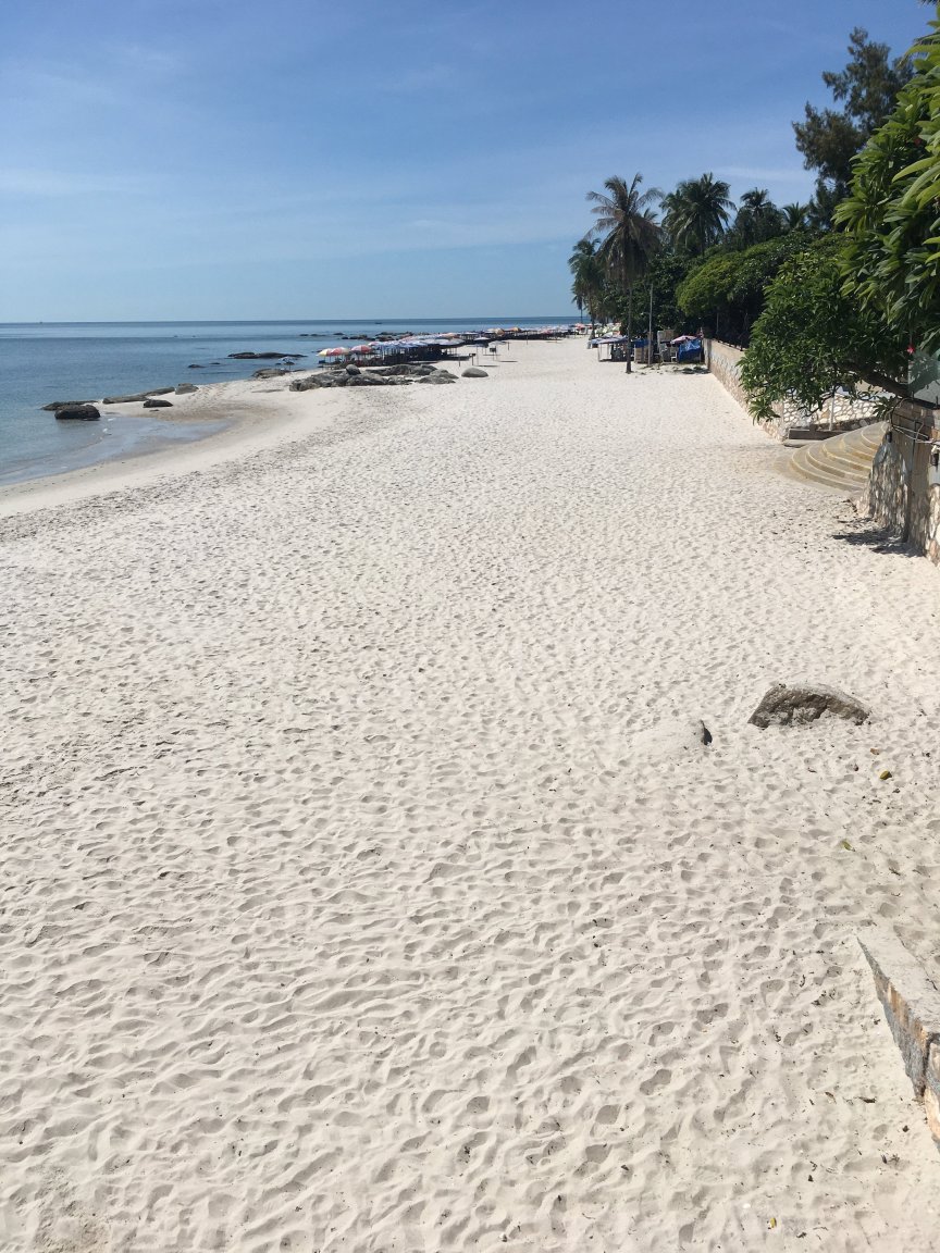 Hua Hin Beach.JPG