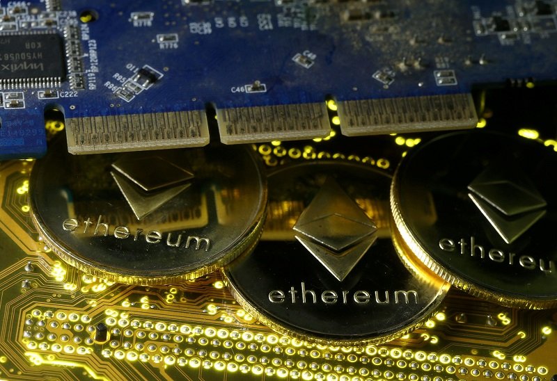 2020-08-26T060517Z_1_LYNXMPEG7P0BX_RTROPTP_4_CRYPTO-CURRENCIES-LENDING.JPG