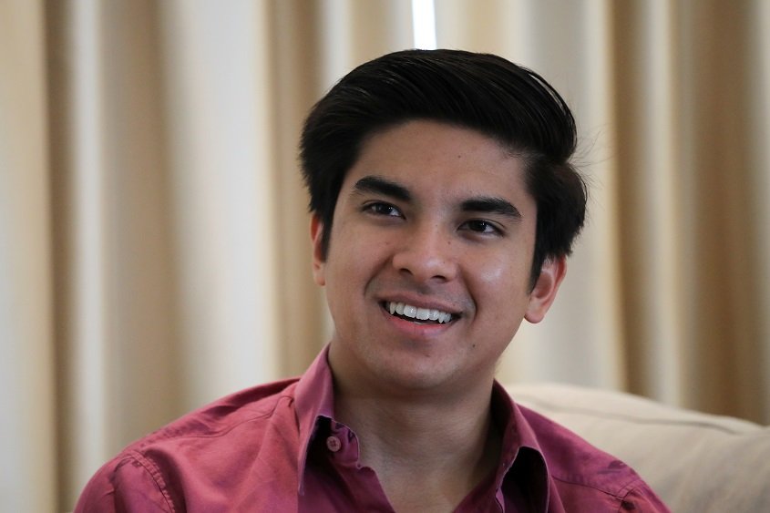 2020-09-03T093848Z_1_LYNXMPEG820PQ_RTROPTP_4_MALAYSIA-POLITICS-YOUTH.JPG