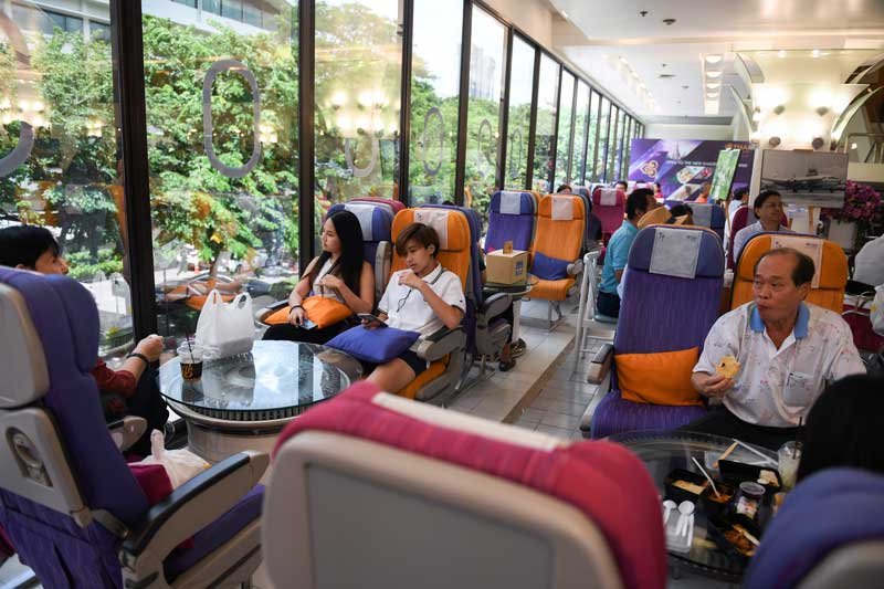 2020-09-03T123547Z_1_LYNXMPEG8212T_RTROPTP_4_THAI-AIRWAYS-RESCUE-FOOD.JPG