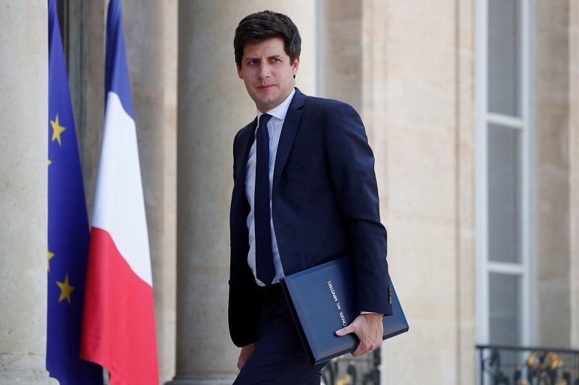 2020-09-09T094414Z_1_LYNXMPEG880QT_RTROPTP_4_FRANCE-POLITICS.JPG