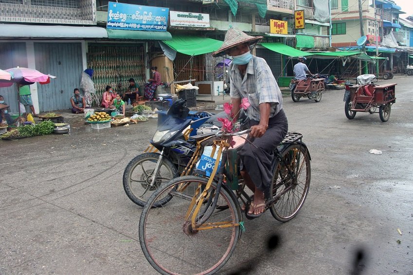 2020-09-10T074743Z_1_LYNXMPEG890LK_RTROPTP_4_HEALTH-CORONAVIRUS-MYANMAR.JPG