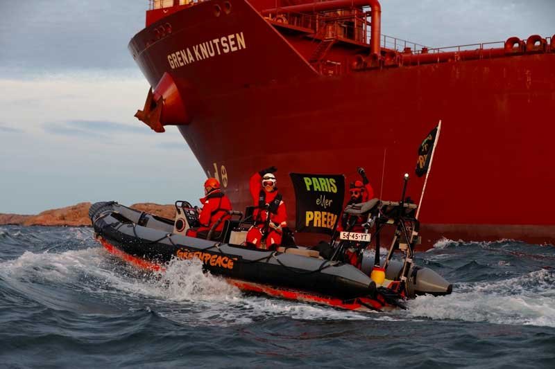 2020-09-10T210549Z_1_LYNXMPEG8920T_RTROPTP_4_SWEDEN-GREENPEACE-PROTESTS.JPG