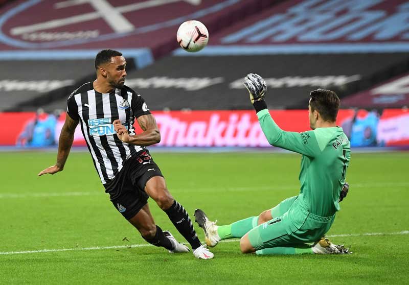2020-09-12T210947Z_1_LYNXMPEG8B0P1_RTROPTP_4_SOCCER-ENGLAND-WHU-NEW-REPORT.JPG