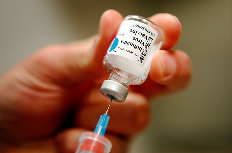 2020-09-14T073636Z_1_LYNXMPEG8D0KZ_RTROPTP_4_HEALTH-CORONAVIRUS-FLU-SHOTS-ASIA.JPG