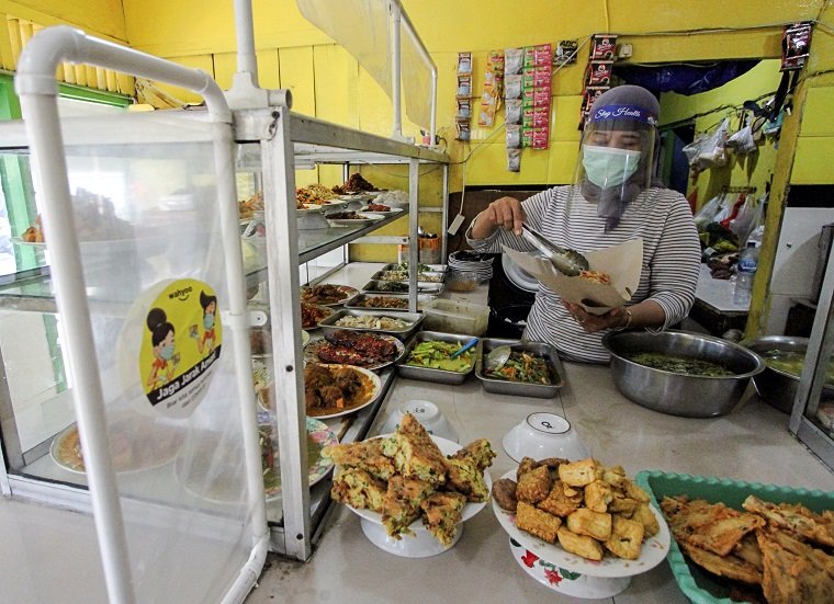 2020-09-14T091457Z_1_LYNXMPEG8D0QS_RTROPTP_4_HEALTH-CORONAVIRUS-INDONESIA.JPG