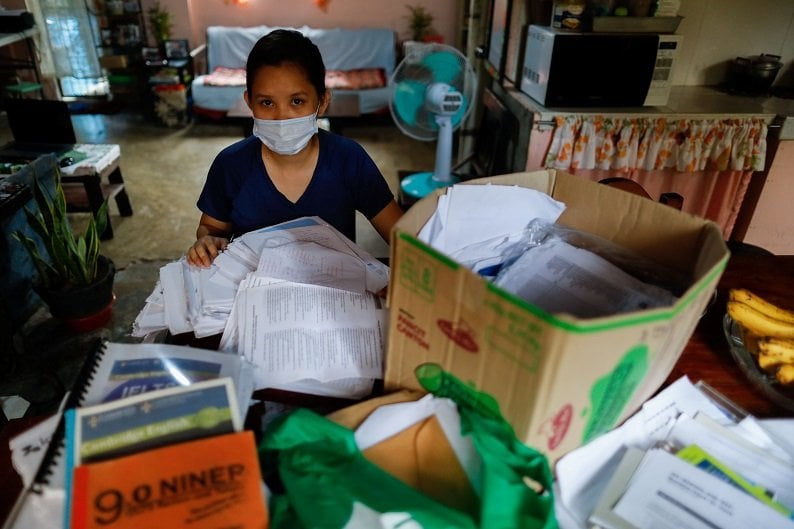 2020-09-17T093933Z_1_LYNXMPEG8G0QP_RTROPTP_4_HEALTH-CORONAVIRUS-PHILIPPINE-NURSES.JPG