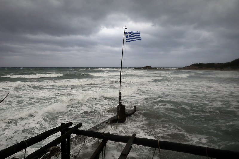 2020-09-18T173745Z_1_LYNXMPEG8H1MV_RTROPTP_4_GREECE-WEATHER-MEDICANE.JPG