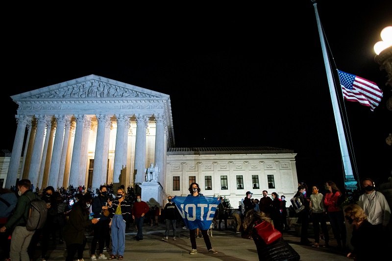 2020-09-19T040559Z_1_LYNXMPEG8I06D_RTROPTP_4_USA-COURT-GINSBURG.JPG