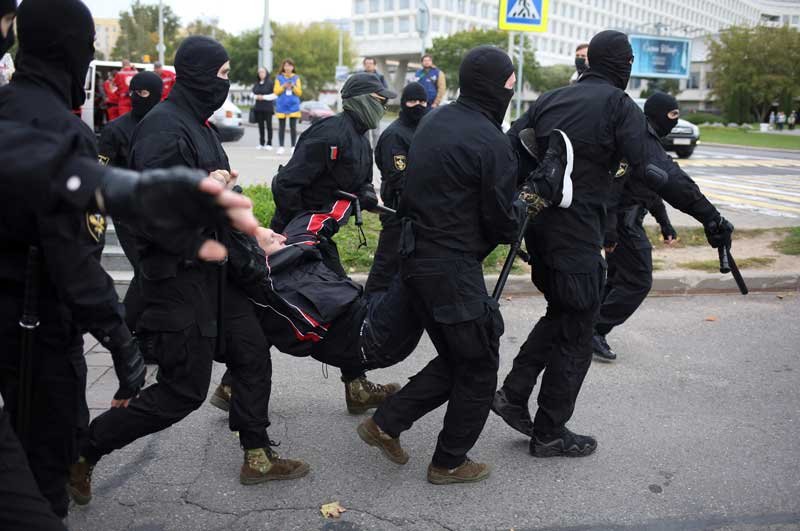 2020-09-27T132912Z_1_LYNXMPEG8Q0FH_RTROPTP_4_BELARUS-ELECTION-PROTESTS.JPG