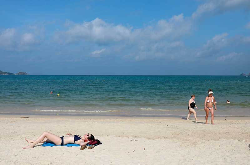 2020-09-29T072546Z_1_LYNXMPEG8S0MX_RTROPTP_4_HEALTH-CORONAVIRUS-THAILAND-TOURISM.JPG