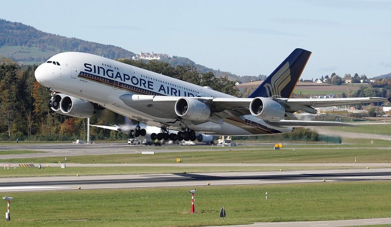 2020-09-29T094154Z_1_LYNXMPEG8S0XT_RTROPTP_4_HEALTH-CORONAVIRUS-SINGAPORE-AIR.JPG