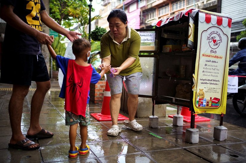 2020-09-16T084951Z_1_LYNXMPEG8F0QM_RTROPTP_4_HEALTH-CORONAVIRUS-THAILAND-MEASURES (1).jpg