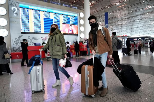 covid-traveller-600x400.jpg