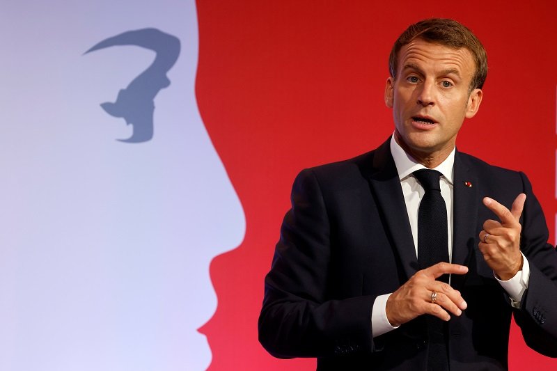2020-10-02T172849Z_1_LYNXMPEG911W9_RTROPTP_4_FRANCE-MACRON-SEPARATISM.JPG