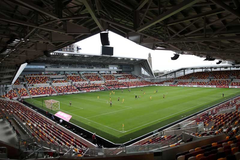 2020-10-06T180954Z_2_LYNXMPEG951SO_RTROPTP_4_HEALTH-CORONAVIRUS-SOCCER-ENGLAND.JPG