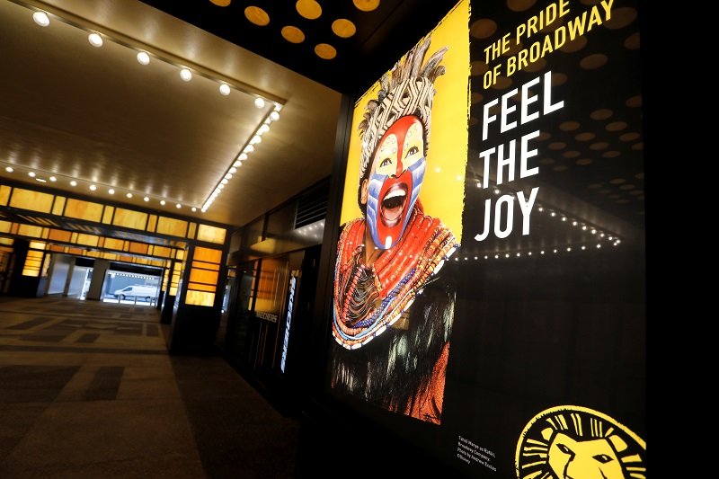 2020-10-09T172647Z_1_LYNXMPEG9819P_RTROPTP_4_HEALTH-CORONAVIRUS-BROADWAY.JPG