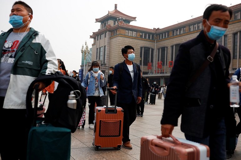 2020-10-12T080410Z_2_LYNXMPEG9B07X_RTROPTP_4_CHINA-ECONOMY-CONSUMPTION-TRAVEL.JPG