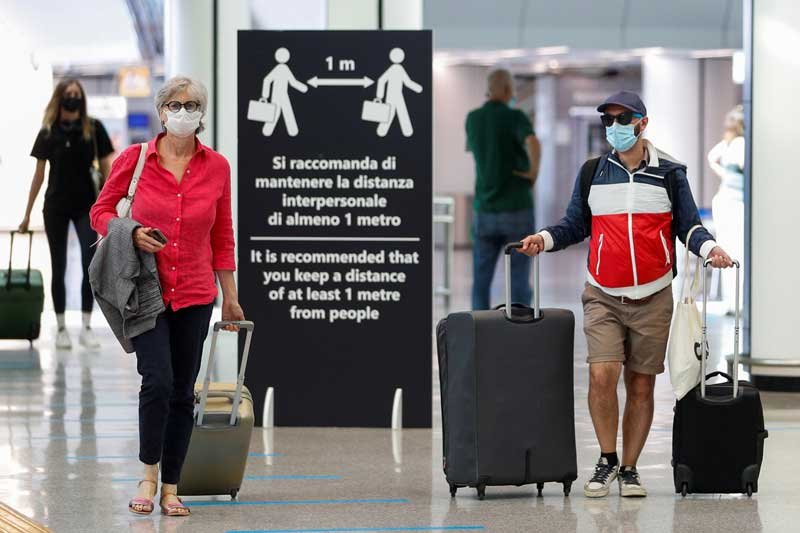 2020-10-12T204219Z_1_LYNXMPEG9B1KM_RTROPTP_4_HEALTH-CORONAVIRUS-EU-TRAVEL-ITALY.JPG