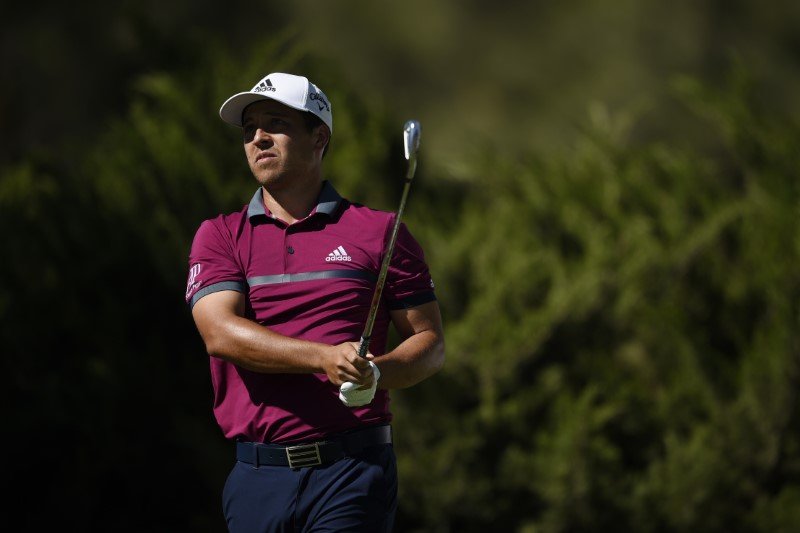 2020-10-16T210442Z_1_LYNXMPEG9F1VA_RTROPTP_3_GOLF.JPG