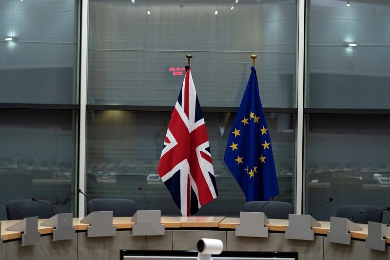 2020-10-17T234125Z_1_LYNXMPEG9G0QX_RTROPTP_4_BRITAIN-EU-BARCLAY-BARNIER.JPG