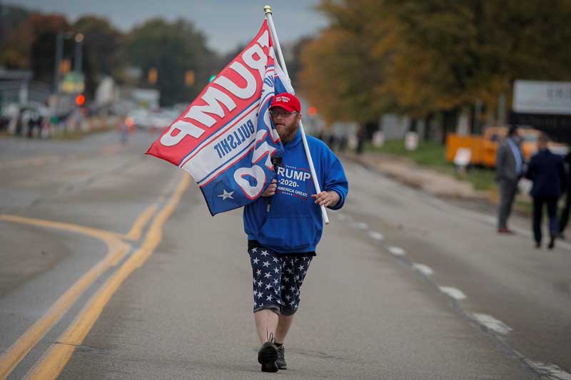 2020-10-21T030427Z_1_LYNXMPEG9K05S_RTROPTP_4_USA-ELECTION-TRUMP.JPG