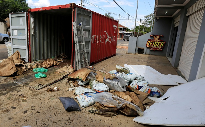 2020-10-24T031930Z_1_LYNXMPEG9N02I_RTROPTP_4_PARAGUAY-POLICE-BODIES.JPG