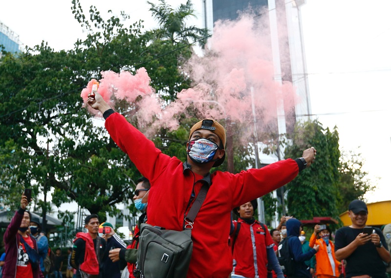 2020-10-24T090305Z_1_LYNXMPEG9N08P_RTROPTP_4_INDONESIA-ECONOMY-PROTESTS.JPG