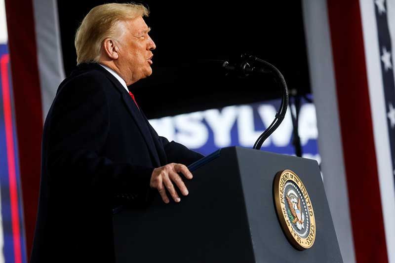 2020-10-27T134731Z_1_LYNXMPEG9Q1AV_RTROPTP_4_USA-ELECTION-TRUMP.JPG