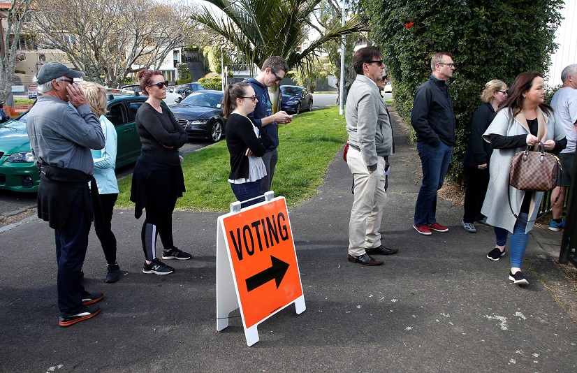 2020-10-30T022357Z_2_LYNXMPEG9T036_RTROPTP_4_NEWZEALAND-ELECTION.JPG