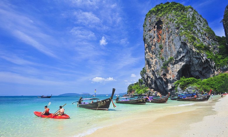 Hat-Tham-Phra-Nang-Krabi.jpg.af486cd3edc2292269a2724fbc61963f.jpg