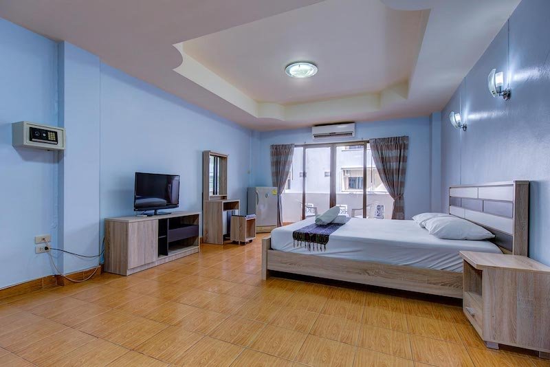 Superior-Balcony-Room-2.jpg
