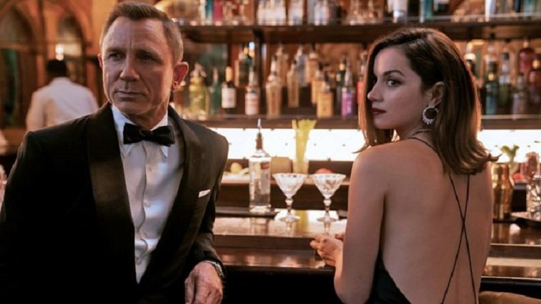 _114752413_bond_cut.jpg