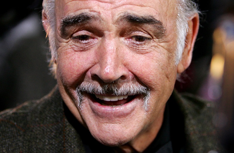 2020-10-31T123850Z_1_LYNXMPEG9U0CK_RTROPTP_4_PEOPLE-CONNERY.JPG