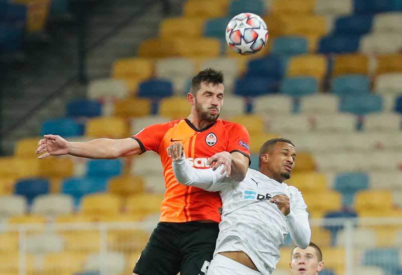 2020-11-03T201919Z_1_LYNXMPEGA21NZ_RTROPTP_4_SOCCER-CHAMPIONS-SHK-BMG-REPORT.JPG