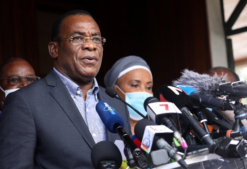 2020-11-07T092122Z_1_LYNXMPEGA608I_RTROPTP_4_IVORYCOAST-ELECTION.JPG