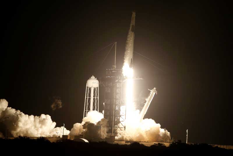2020-11-16T003328Z_1_LYNXMPEGAF00Y_RTROPTP_4_SPACE-EXPLORATION-SPACEX.JPG