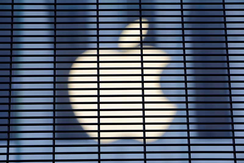 2020-11-17T111357Z_1_LYNXMPEGAG0OH_RTROPTP_4_APPLE-PRIVACY-EU.JPG