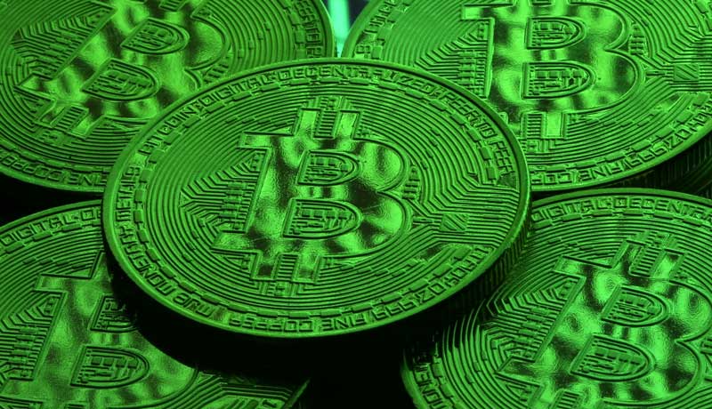 2020-11-19T014752Z_1_LYNXMPEGAI034_RTROPTP_4_CRYPTO-CURRENCIES.JPG