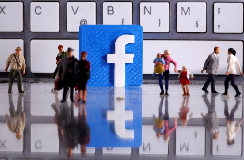 2020-11-20T021055Z_1_LYNXMPEGAJ03D_RTROPTP_4_TECH-ANTITRUST-FACEBOOK.JPG