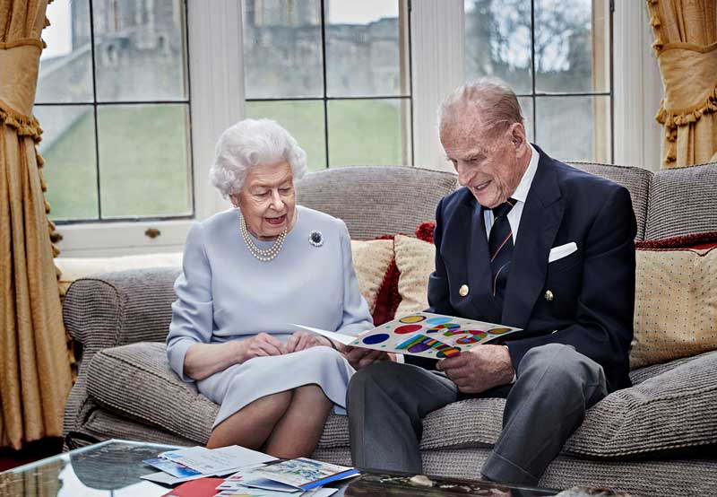 2020-11-20T035505Z_1_LYNXMPEGAJ05G_RTROPTP_4_BRITAIN-ROYALS-ANNIVERSARY.JPG
