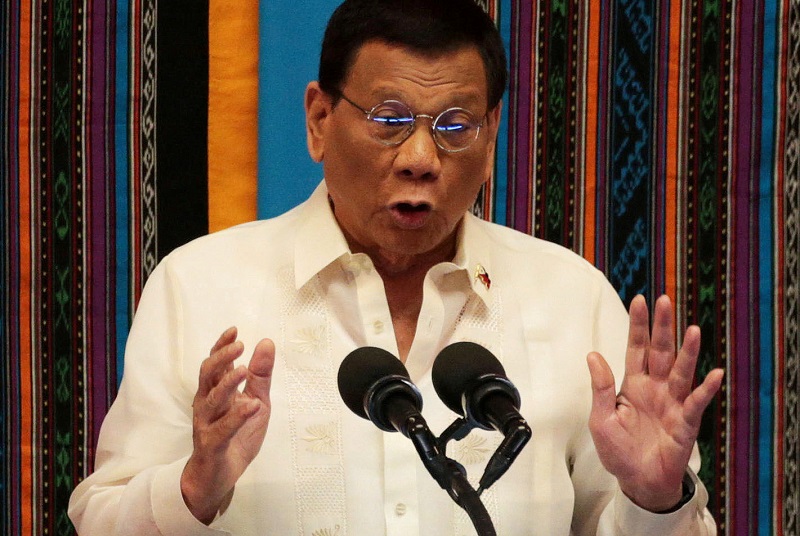 2020-11-21T033026Z_1_LYNXMPEGAK03B_RTROPTP_4_HEALTH-CORONAVIRUS-PHILIPPINES-POLICE.JPG
