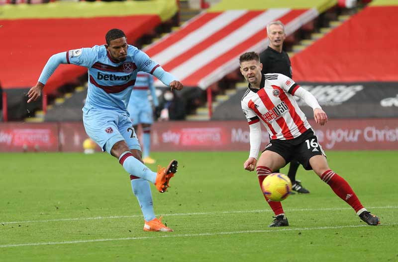 2020-11-22T160736Z_1_LYNXMPEGAL0CI_RTROPTP_4_SOCCER-ENGLAND-SHU-WHU-REPORT.JPG